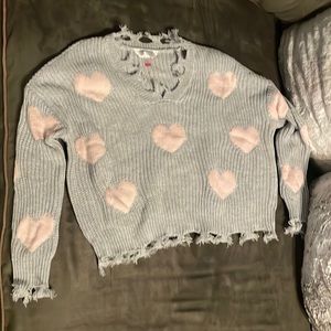 Grey sweater with pink hearts